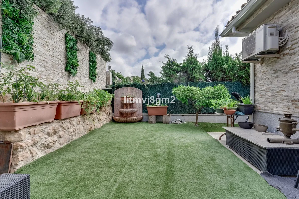 15a7b28d-94f8-4fe8-86ff-fd78cefad2b1