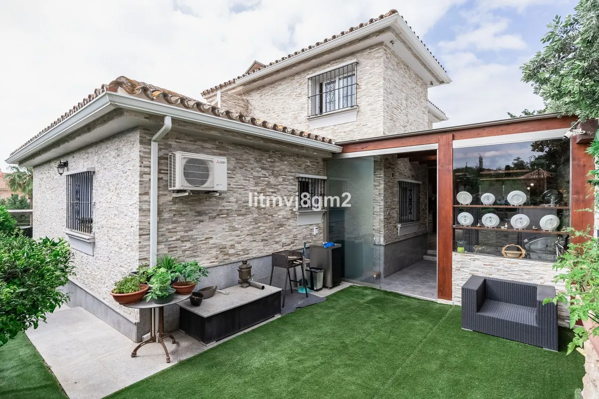 8a712829-5407-422b-80a0-6682c9775f84