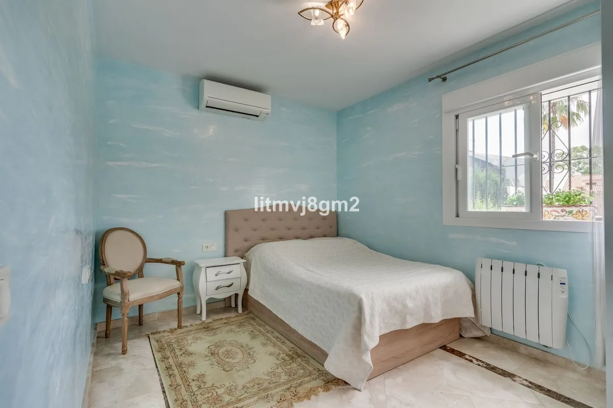 dd463cd2-15b7-47fa-a828-8b4a2a492464