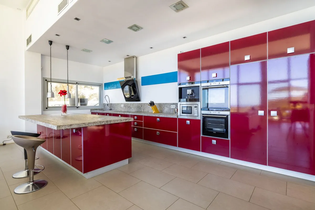 380e6f86-1763-4b41-bb8e-d5599d313b93