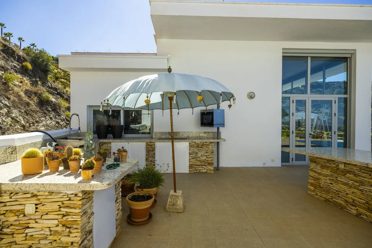 5cce69ce-486f-4222-ab3a-688c09655392