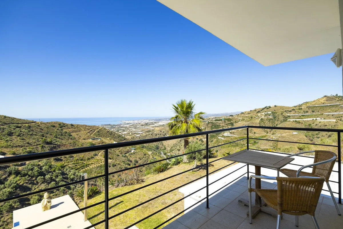 6d6fecbb-d31e-4866-81a3-ecffc7d9ad14