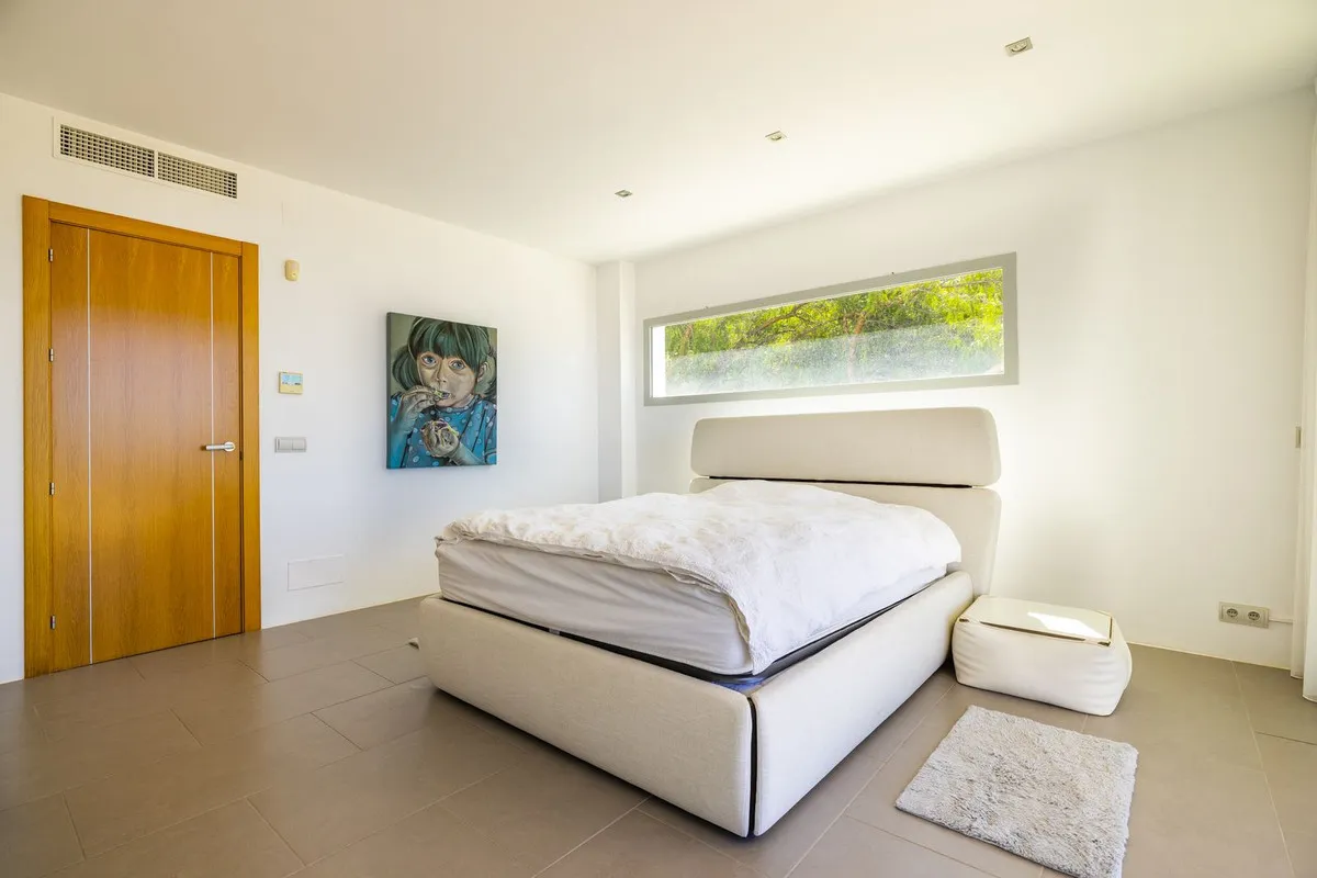 789f6589-10f4-4661-a82a-47fcf5cb179b