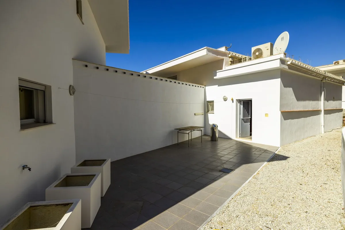 9fcb6e6a-b8b2-4dd2-ab38-5927b5d84039