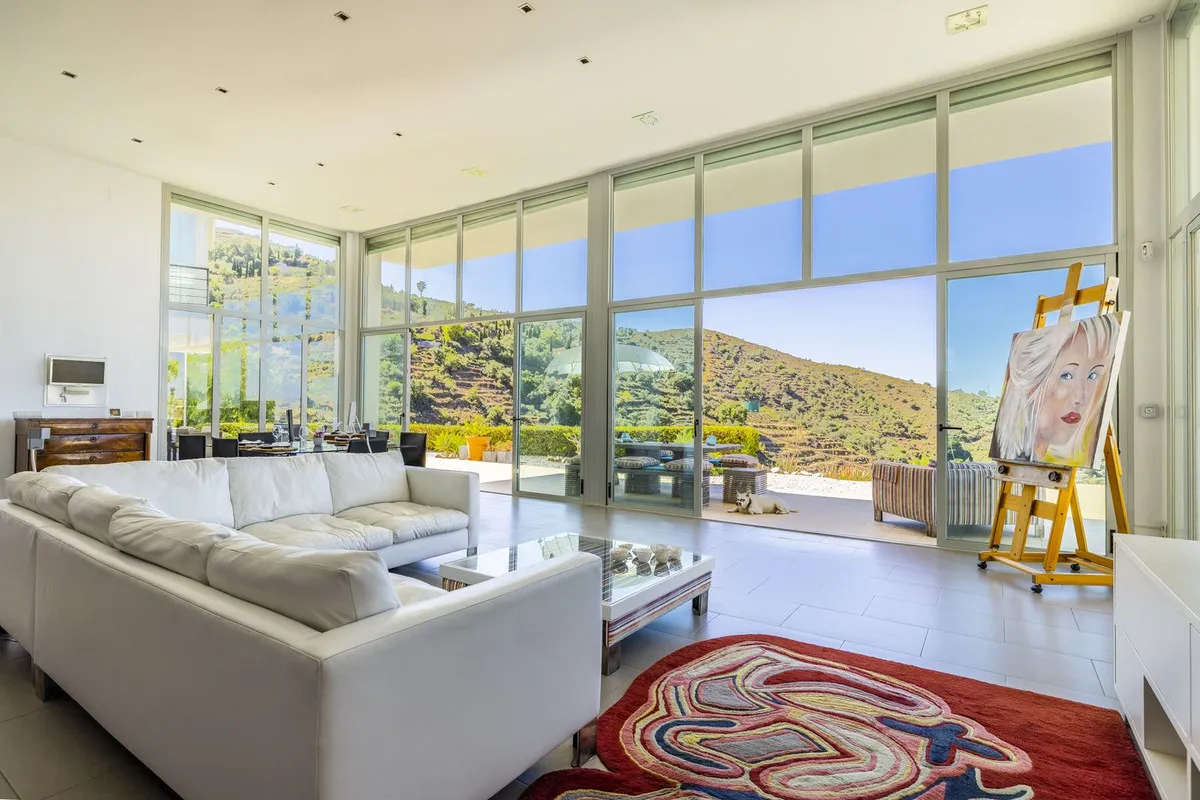 ac6d4a76-313b-41f9-8256-cd6aa30e71fa