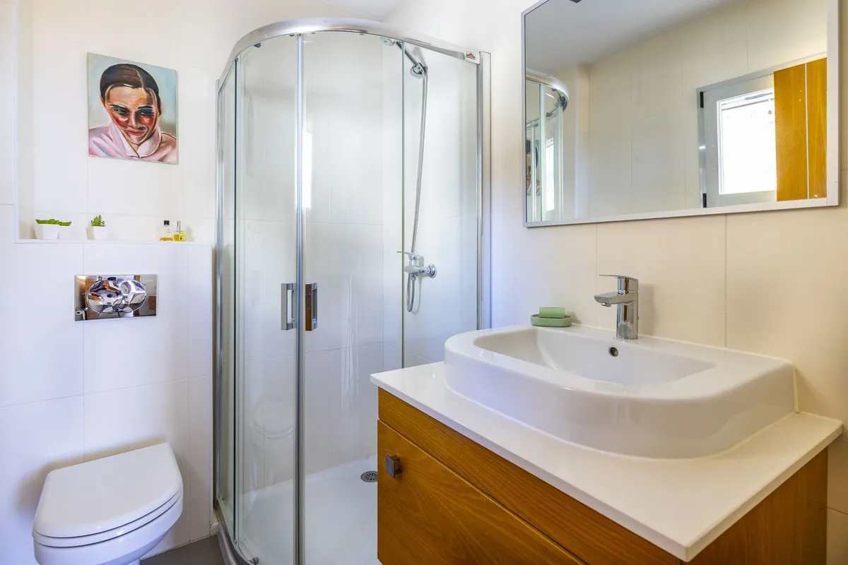 c947d7db-6aa2-4efd-be26-3b4d62b4b850