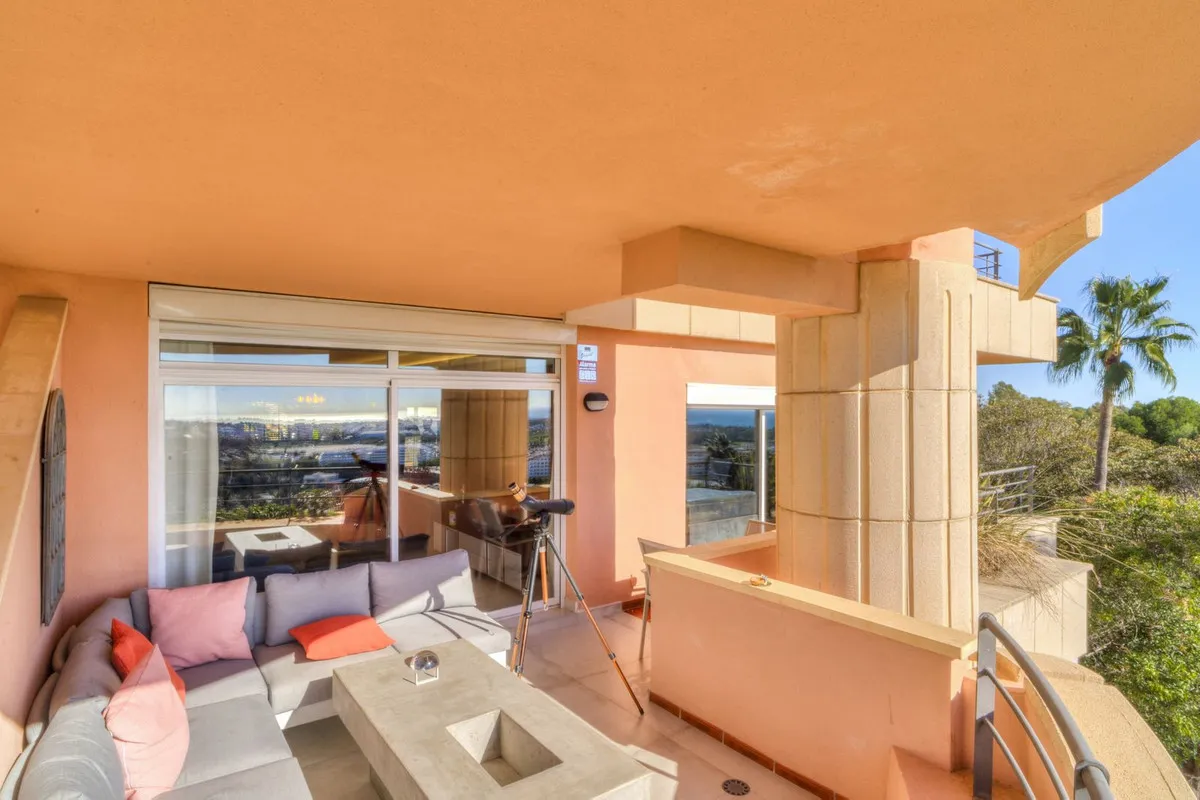 0092b15c-9754-42fe-978b-b5dc5ee1e8e5