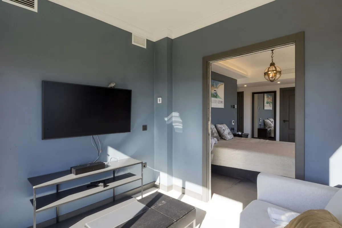 c200b2c0-2c62-4642-bd88-e4d17da371ef