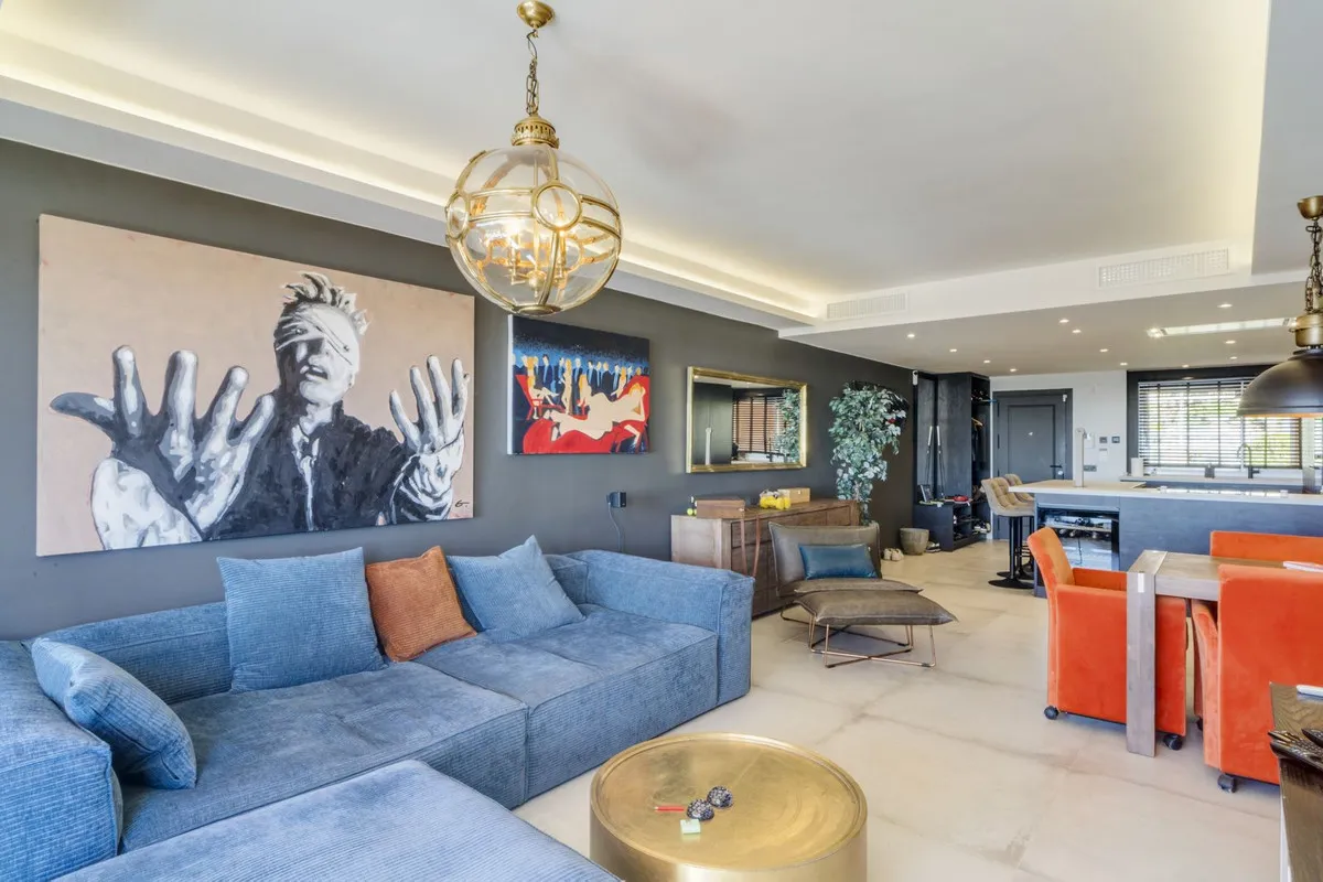 d02dffac-6252-4545-8489-1609025dbcd2