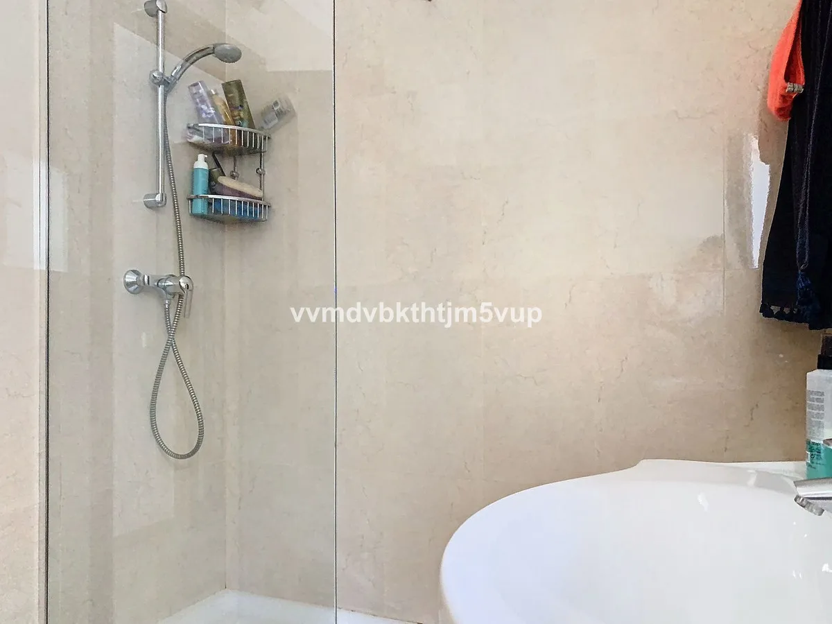 011aa100-5336-4196-a127-a56b56b29147