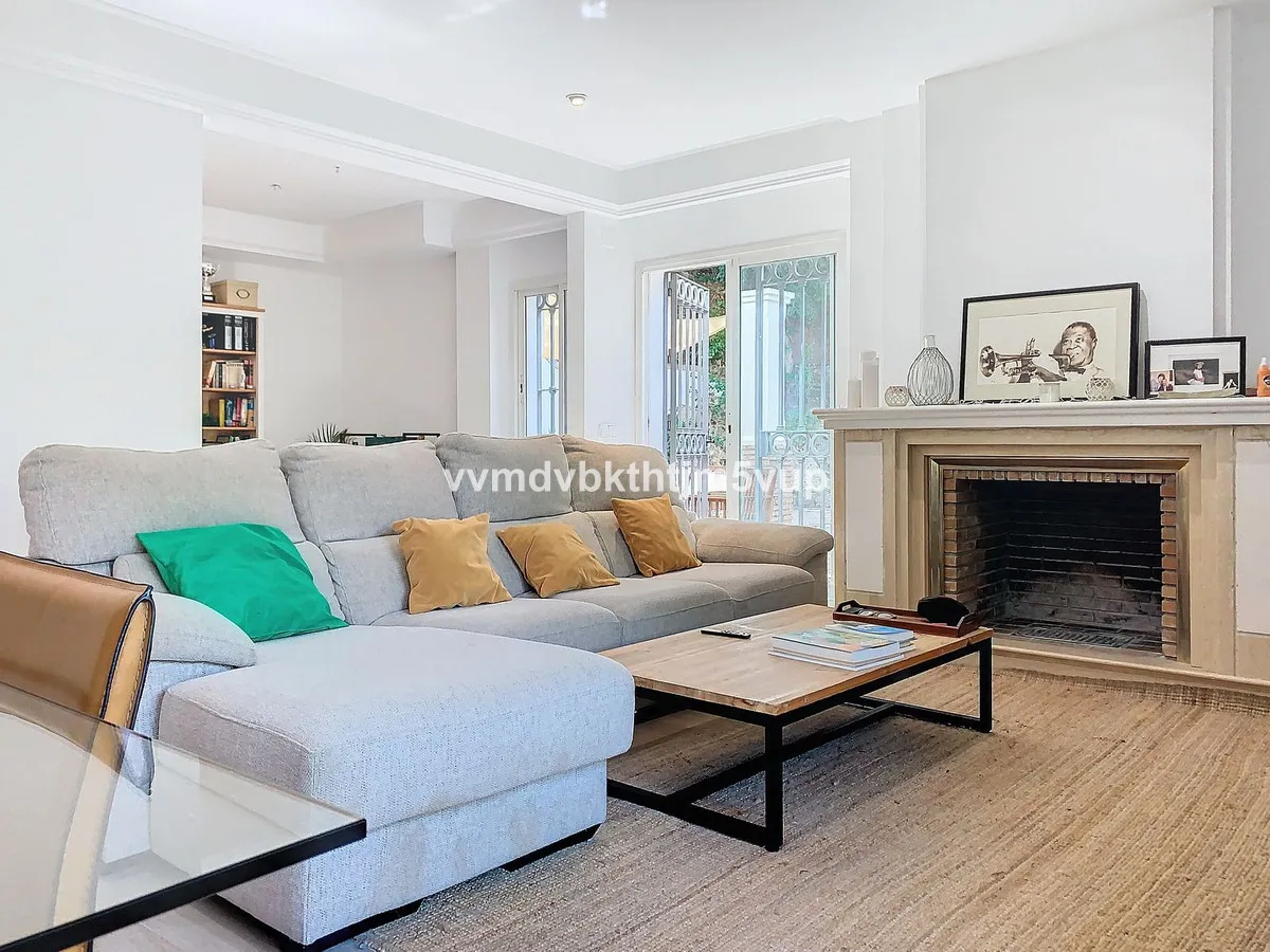 793f81f7-0382-4b96-a7f2-8b5e39585f98