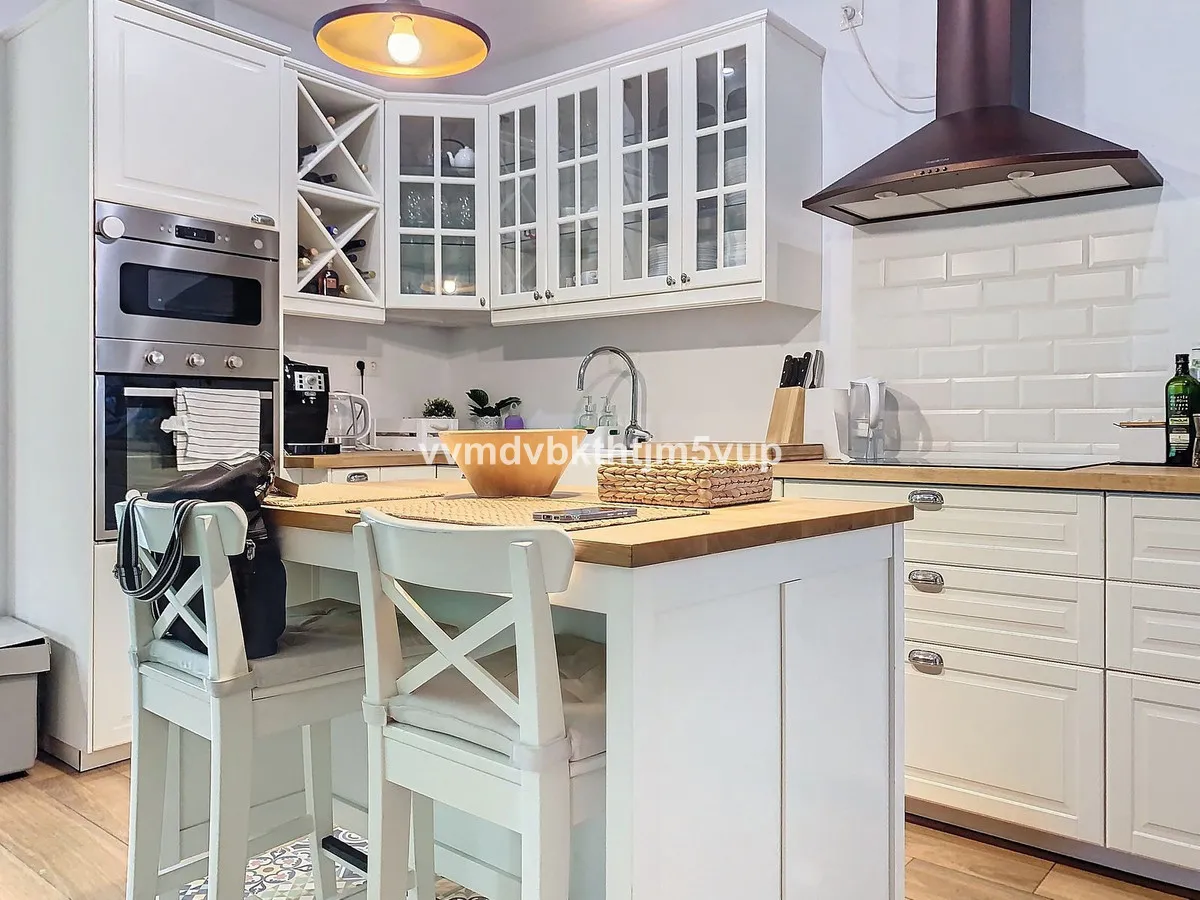 d34cc6ac-0426-4870-9196-e703fbdff945