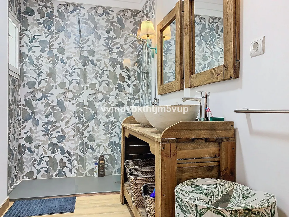 f9d58e64-1b66-4ada-b58d-f49f396a6fd6