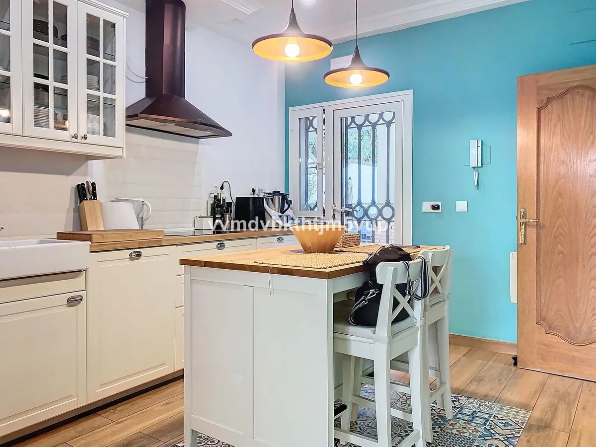 ffd953a1-9100-47d6-8904-b875fd552250