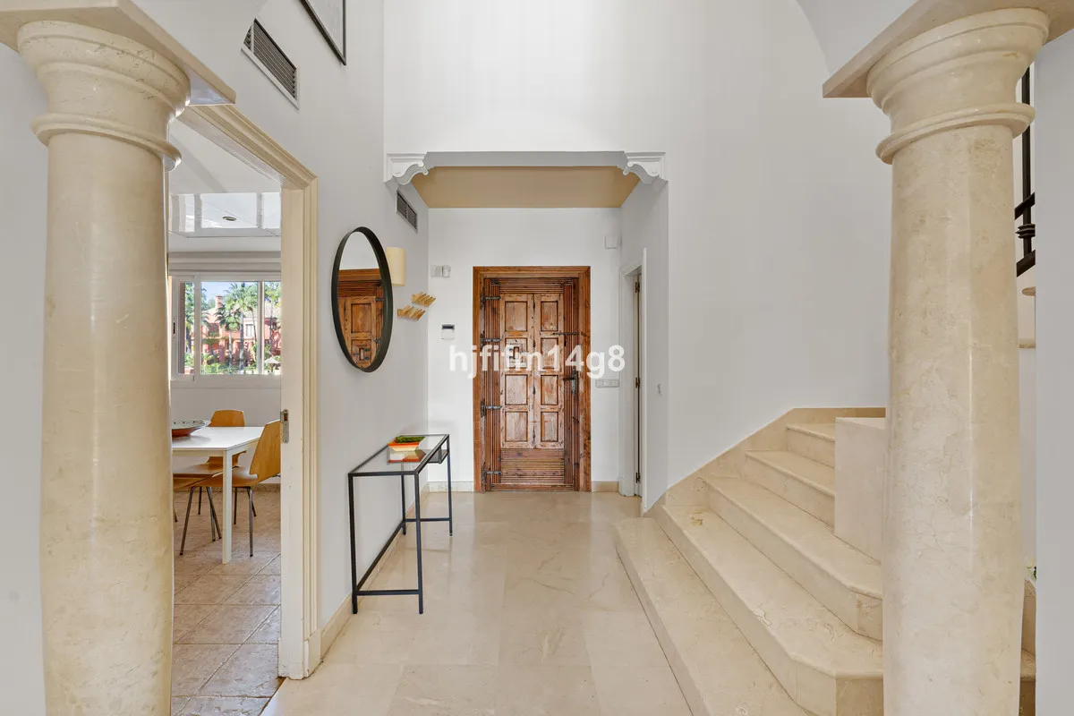 2c8bd77d-856a-4dbb-879d-966c9d29b322