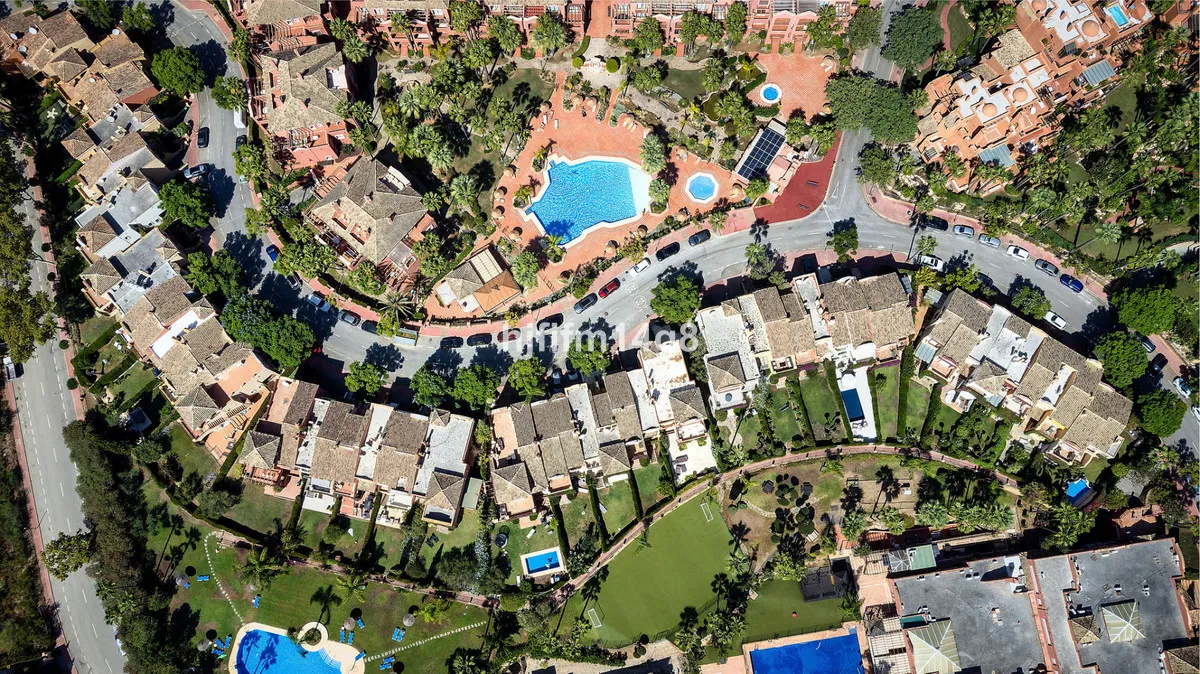 55601903-d143-4bf4-92ae-685719c759af