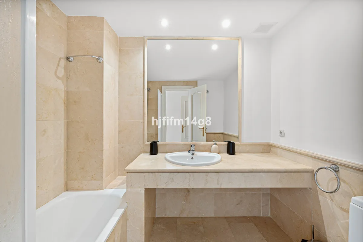 83cceeb8-aae0-4f25-925e-05a845616cb1