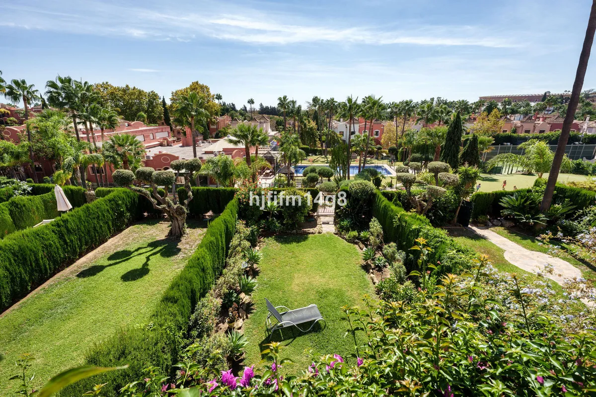 9f70135f-097e-4f2b-bfec-42e8de07c0f3