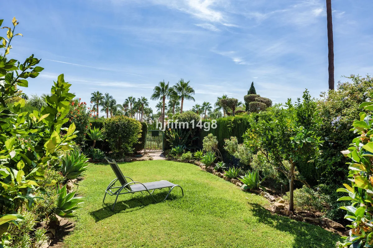 b048241f-970d-4522-81dc-12936ea69af8