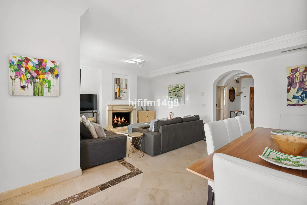 c6928309-38c0-4963-bfb4-d20758518a93