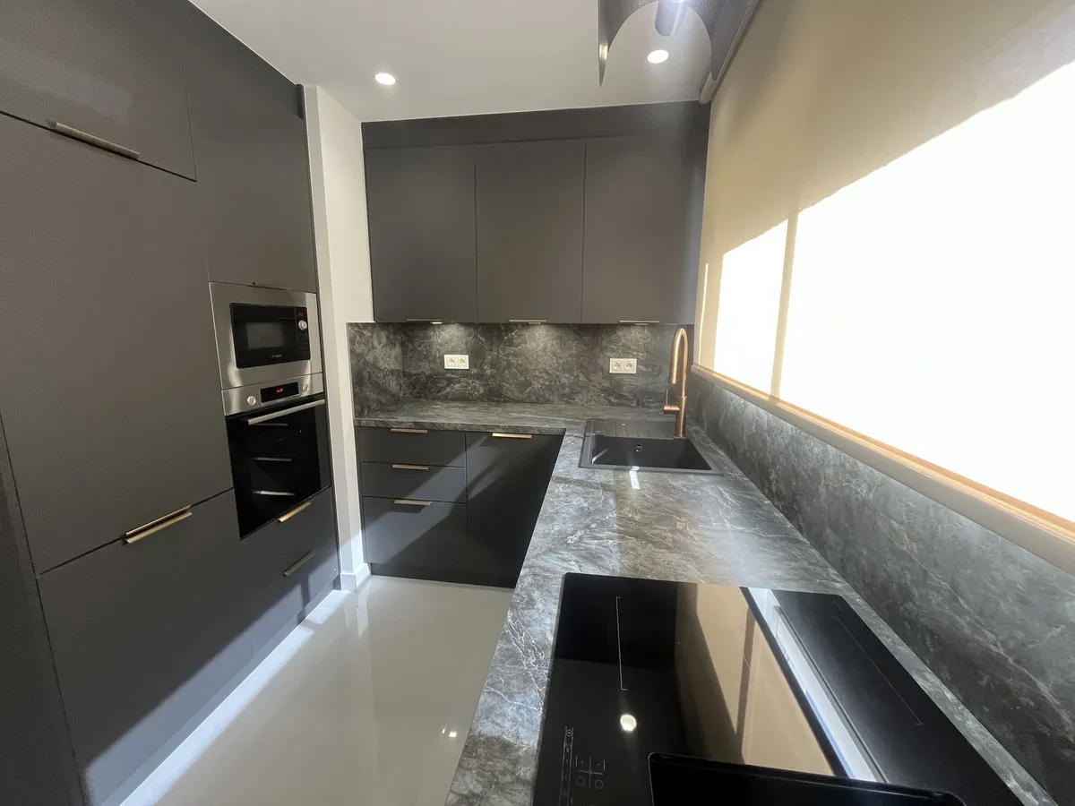 0faf533a-a04a-4ce0-ba4e-8d6b61dd86bc