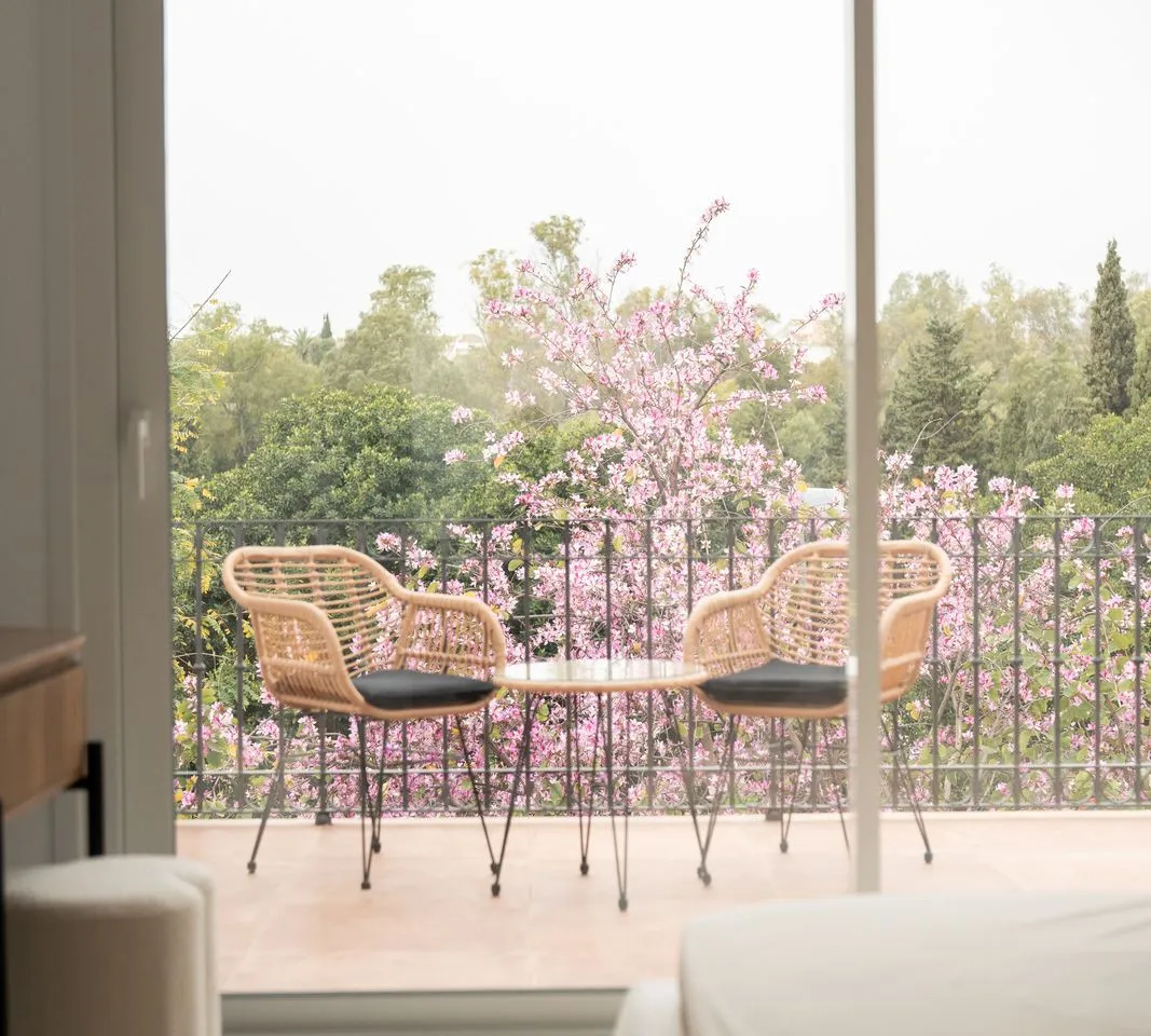 7cd13621-e2ee-4c79-a9b8-35000d104f42