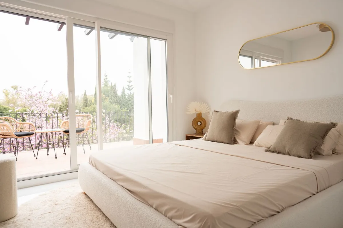 b9f7b859-012a-4cc3-8362-5600ead992db