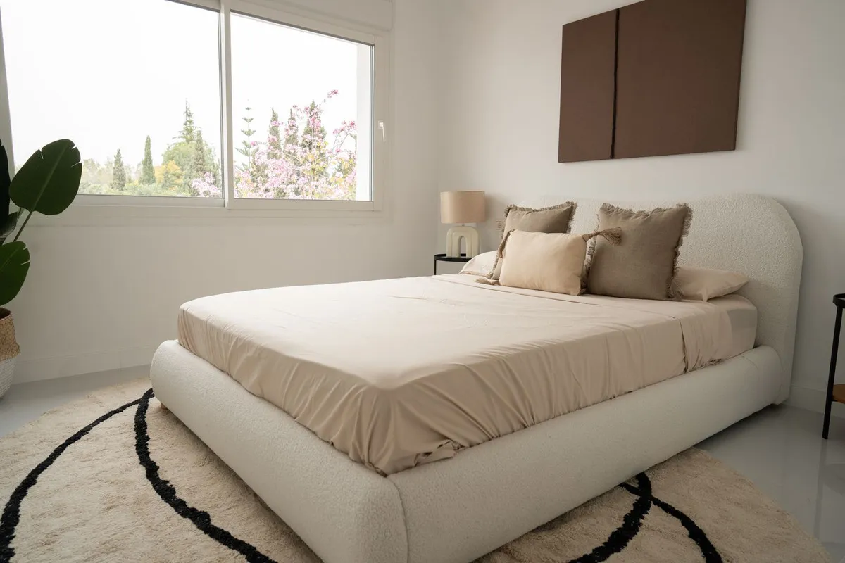 fc7aa1c4-7e87-431b-bbc7-50f6396d4bd0