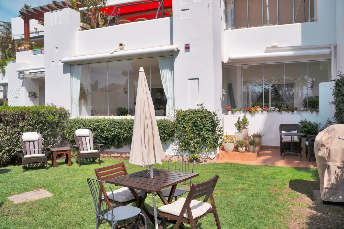 8e564d4c-0585-4368-b3cd-96ec9b2fdee5