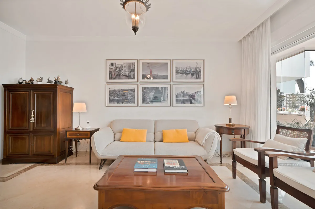 9ad5d5e4-0917-4d80-acce-42c59e7299ca