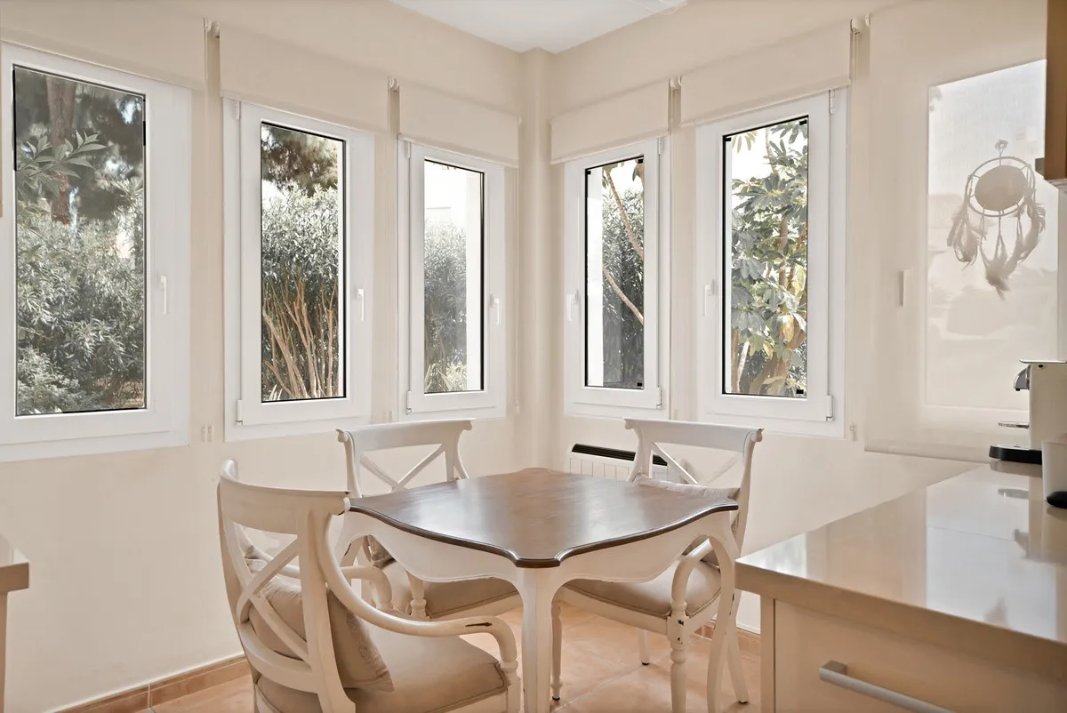 a93f9d21-5f76-46c1-bcf2-6a7c60a82ba6