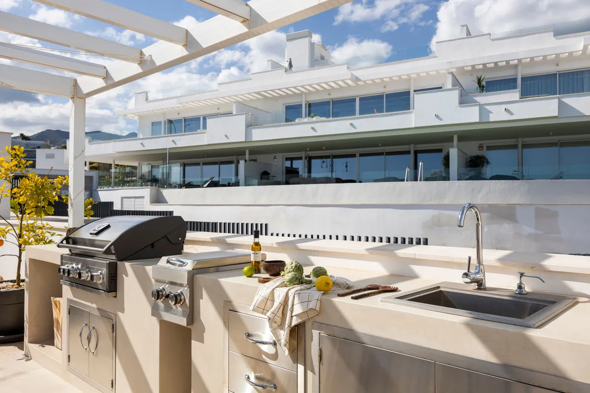 101f76be-ad36-4618-babc-9a3af3f95070