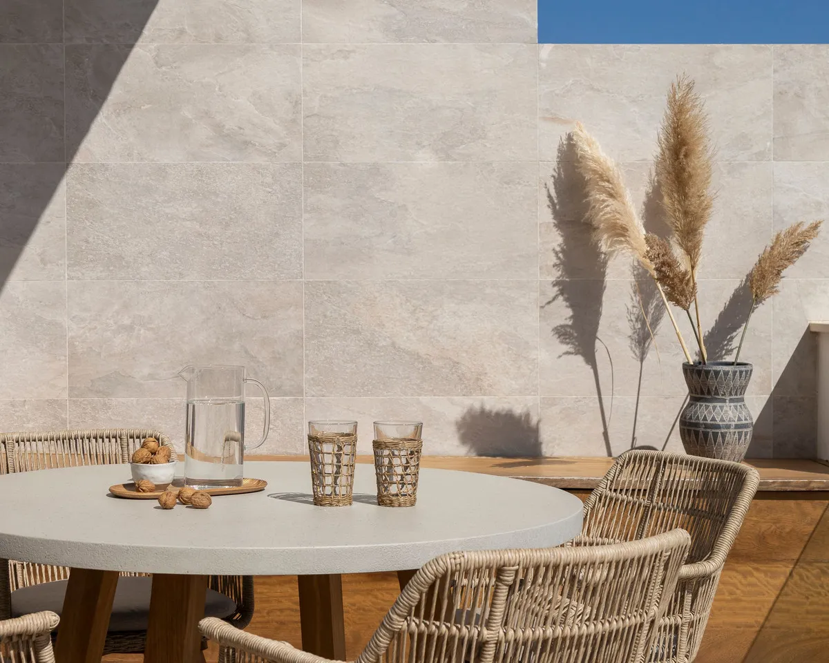 438bfa0e-e43a-493b-bc98-5e2d42cca8ae