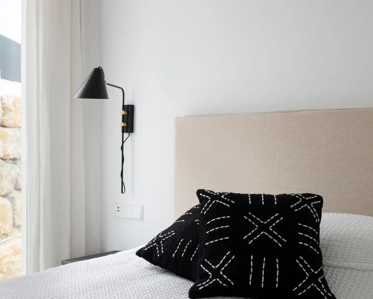 51807887-f11a-413c-9d22-026e7173695f