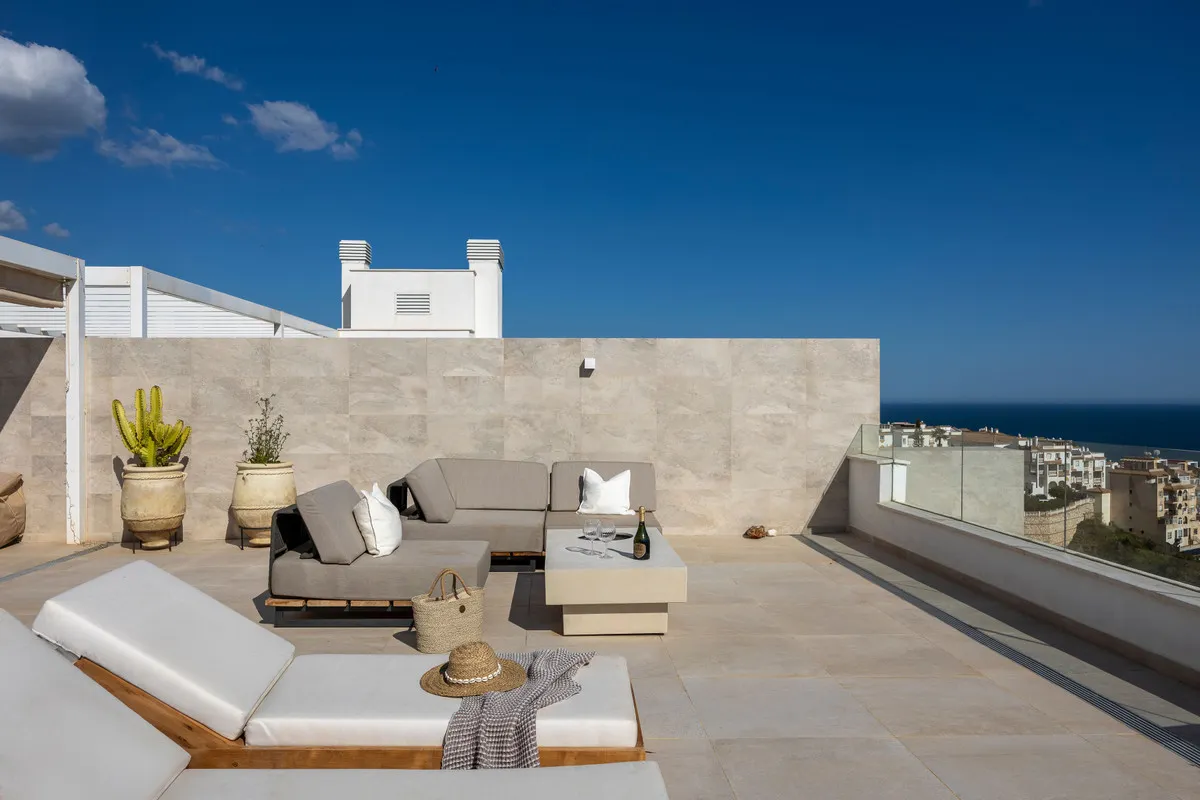 6e0ed92b-1d70-4c34-ad3d-b65b44e993c2