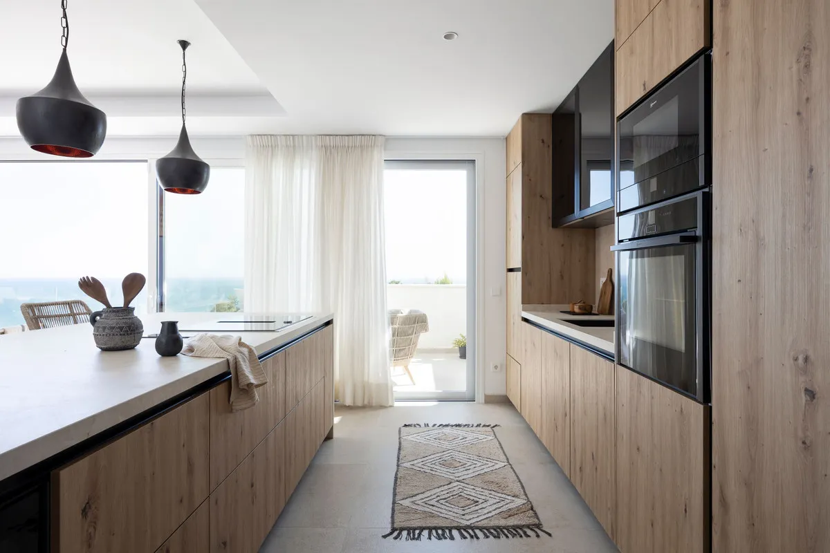 988fb415-772f-4a17-9a34-d60575a19b83