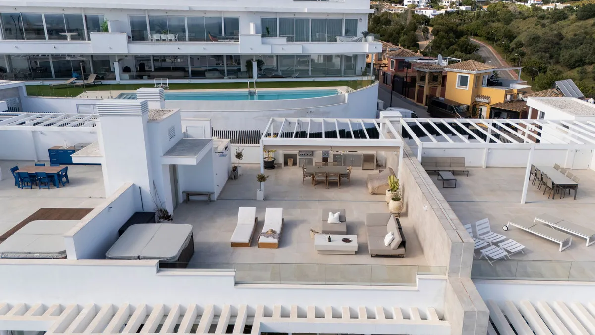 b964851a-29d0-4dfa-9520-11bf2a21bfd5