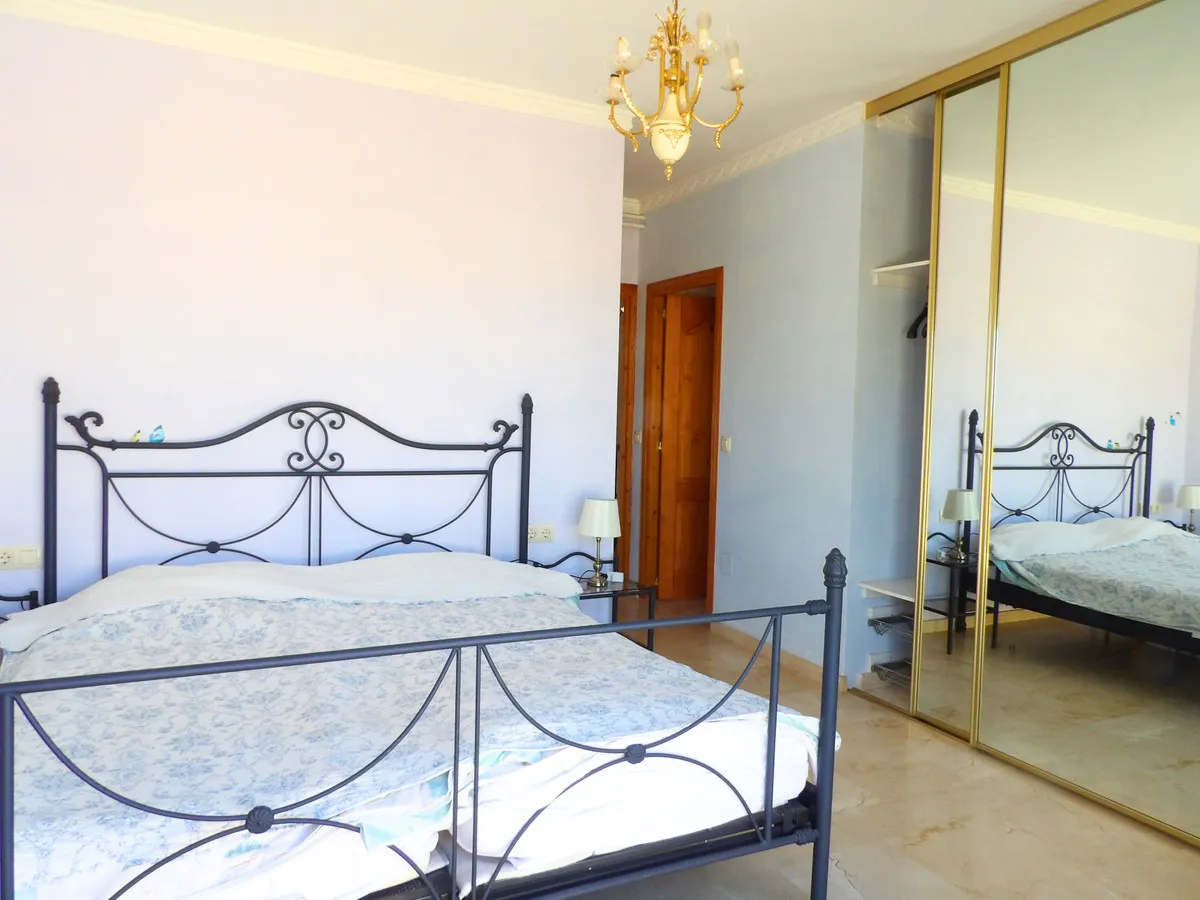 2e2093a5-0247-4e15-a070-14ec7cc7d4b1