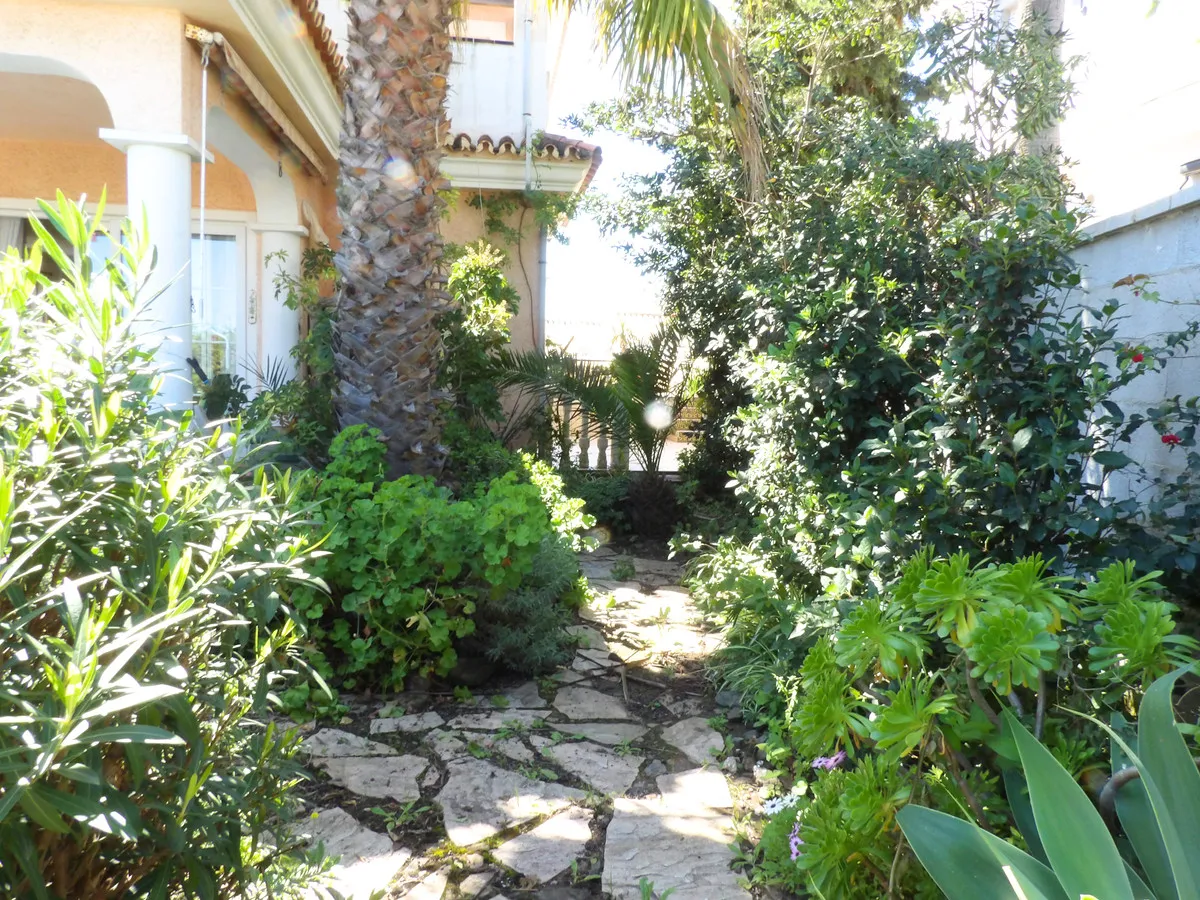 402d192b-df35-41bf-9424-b68b2154bfb1