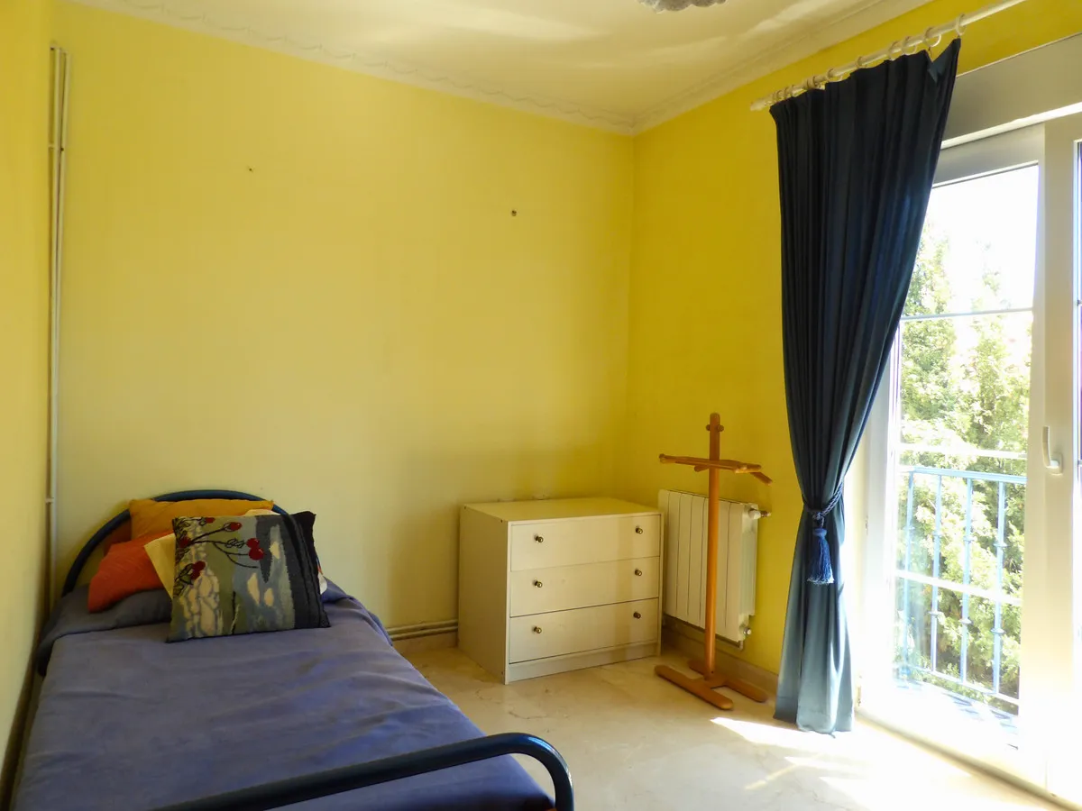 6d9c86d2-0d51-4354-8144-02899af3fee0