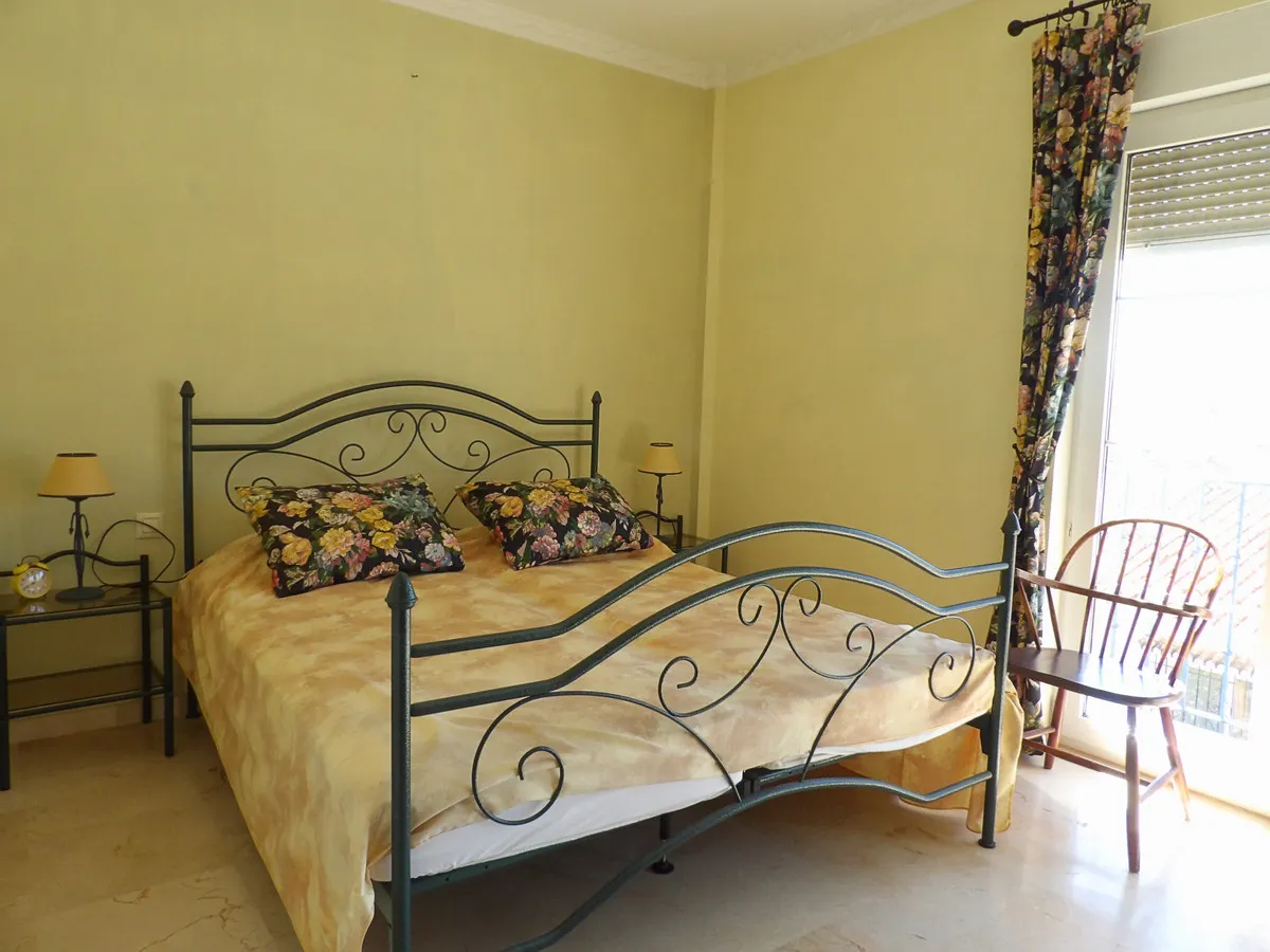 72093e57-67c7-44ea-9cb4-4abe92122b99