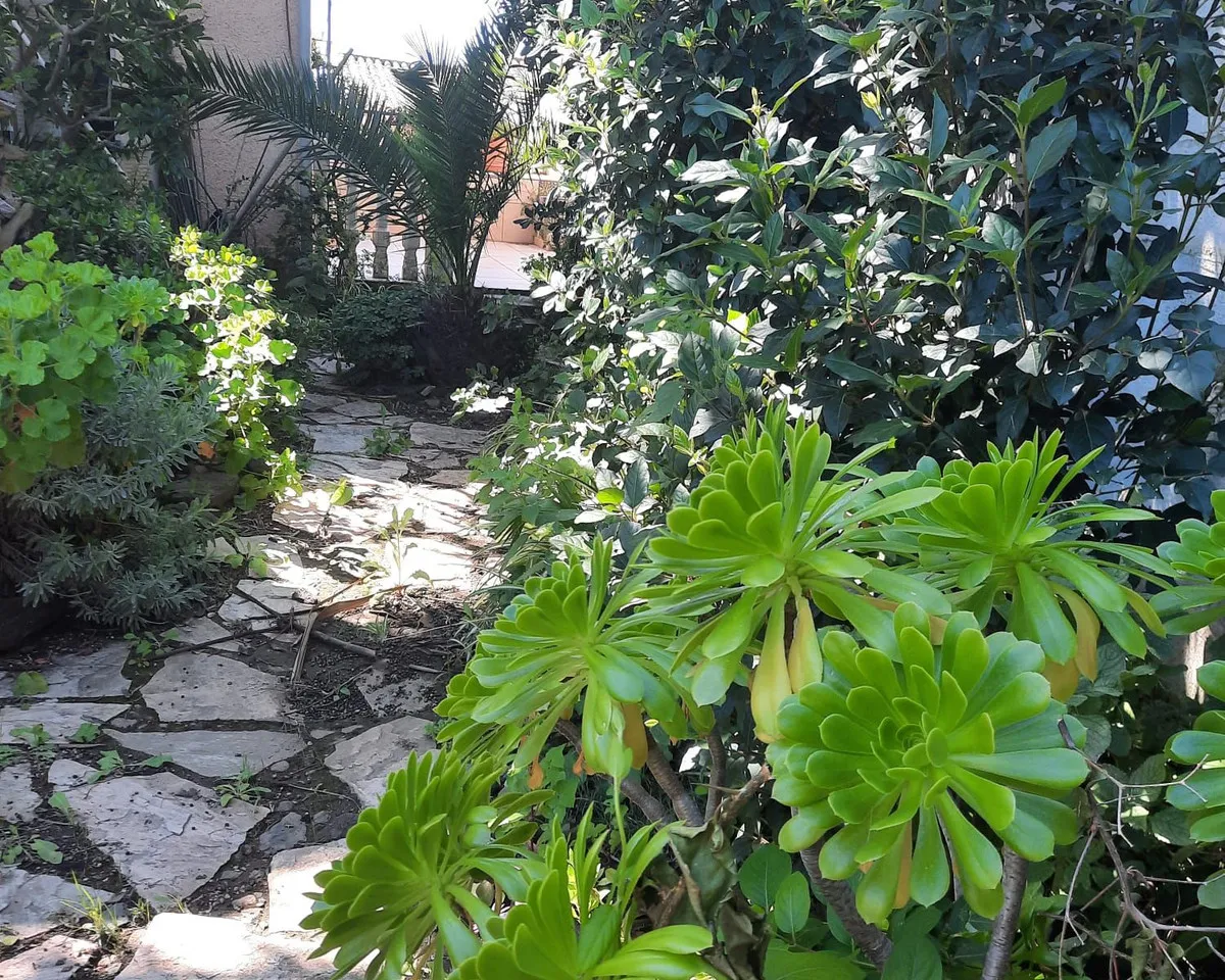 b762d455-616a-4c24-ae3b-728ee47195fb