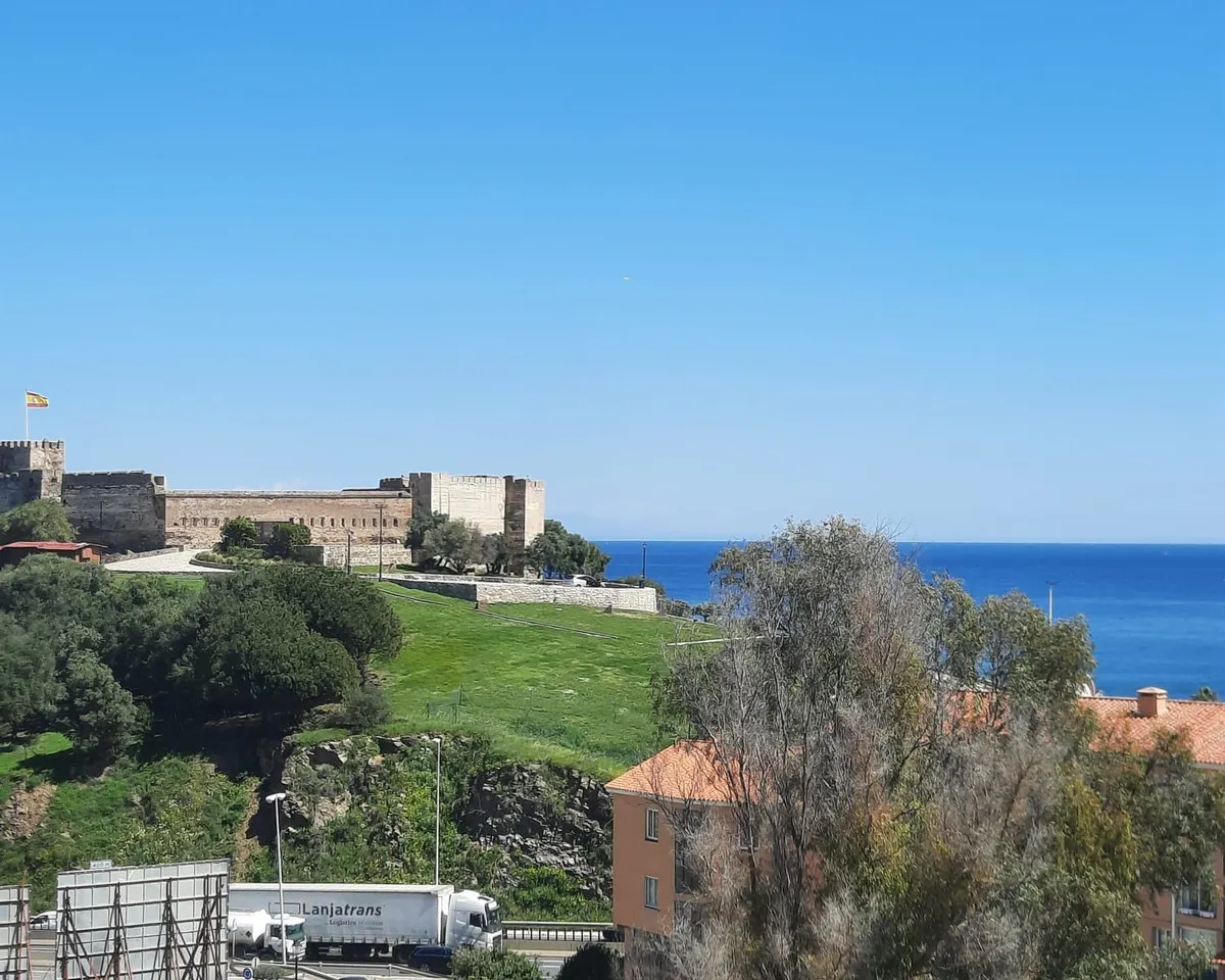 ca726b4f-e0f9-4e10-a9a2-8245b9259e39