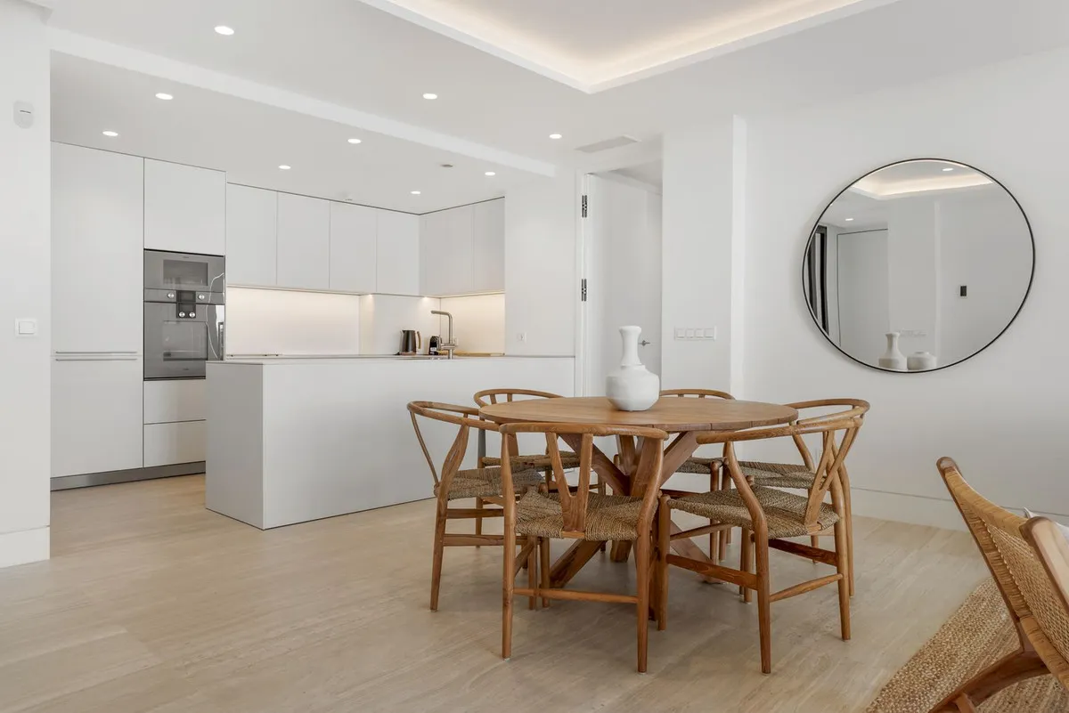 ff534223-28b2-436f-b711-eeb310301742