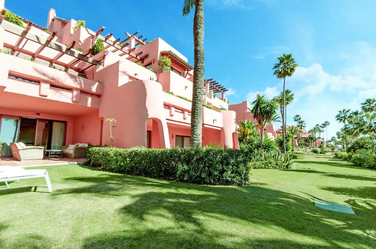 0ce0c749-5966-4330-8916-2a9b85a23dbb