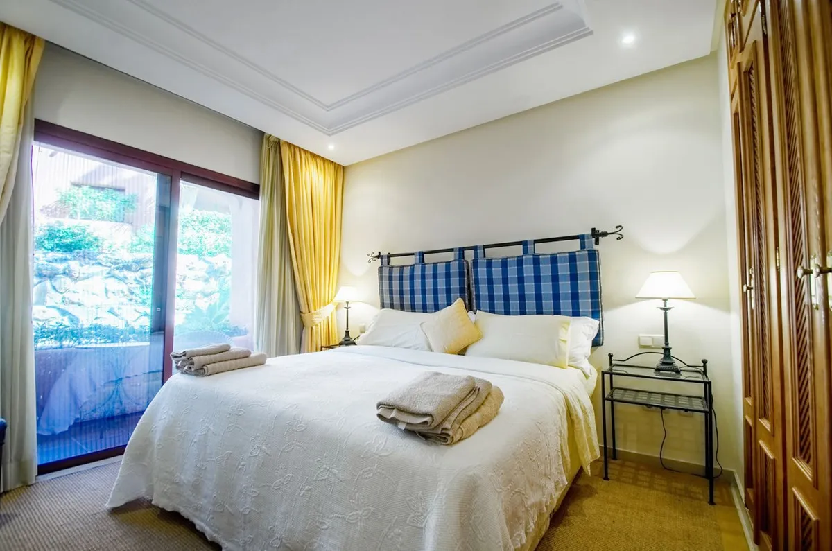 2280cd3f-546c-4fd6-b2fa-261bfa63ac22