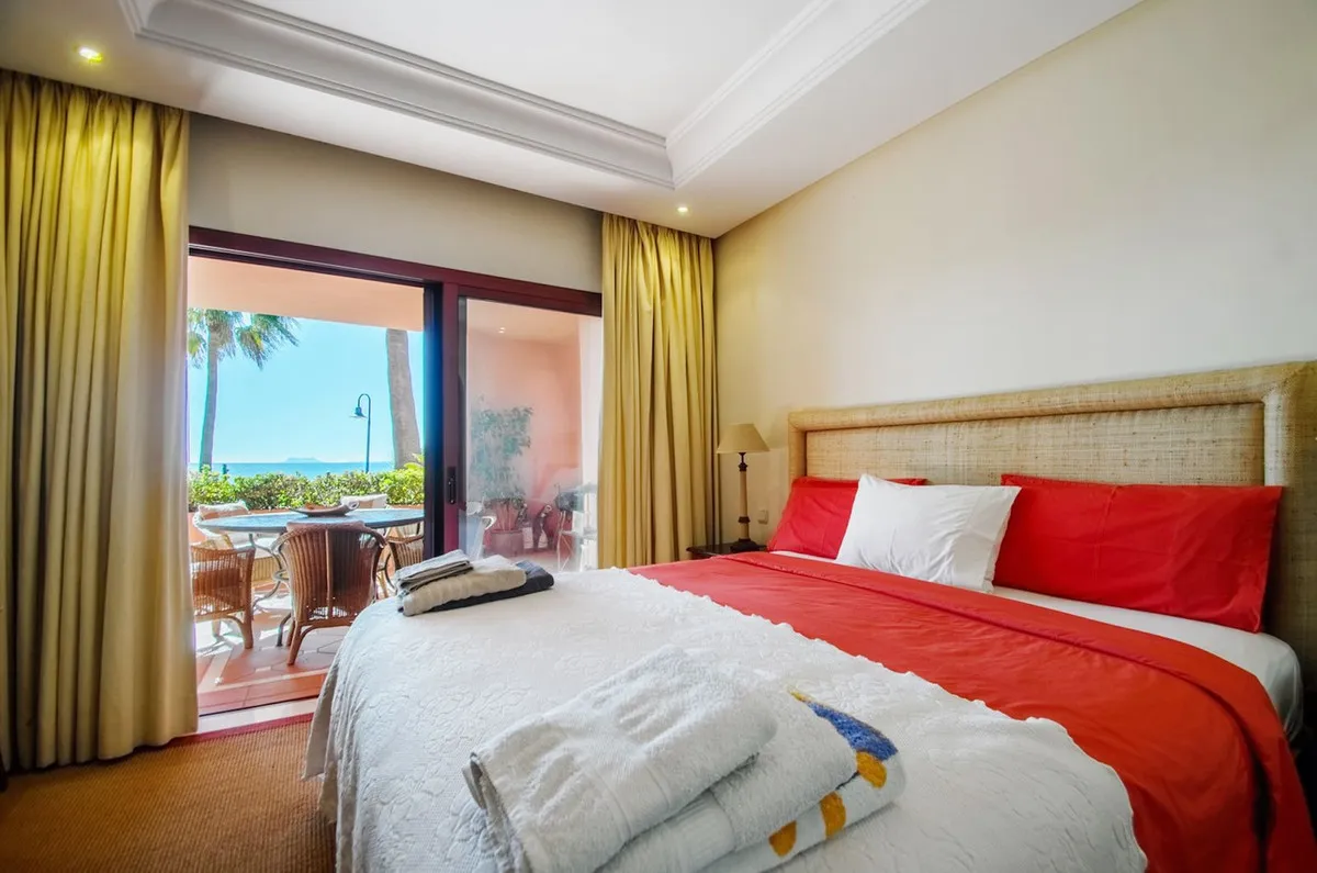 679ef3a8-042e-4bd9-bba0-e14e639511ae