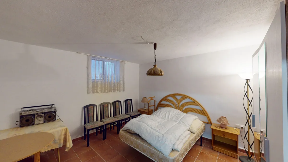 0faa745d-9a30-4ed7-9ad6-5133a6b18d15