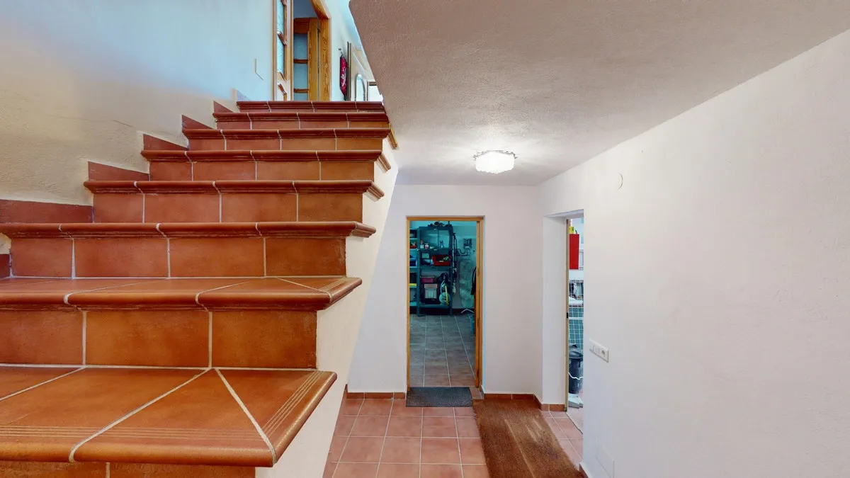 1909de62-9eb7-44fc-8459-c55a5f46cfff