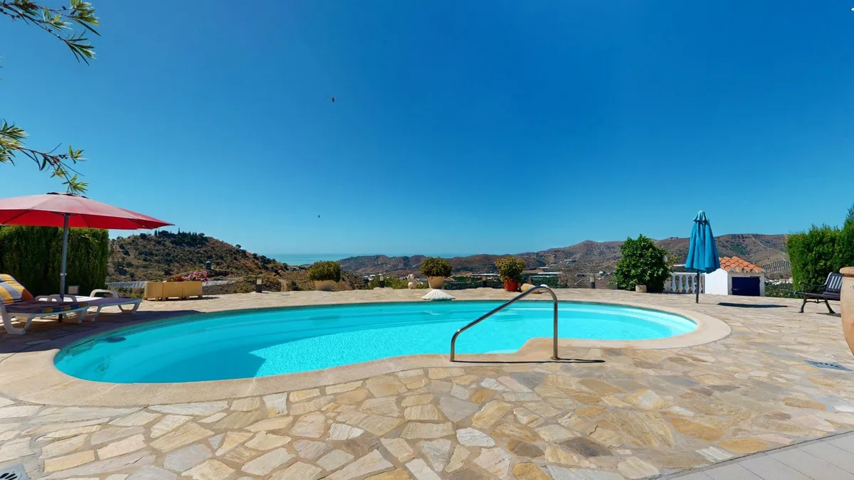 37d71bbd-2904-4317-8623-c8d257fef4b5